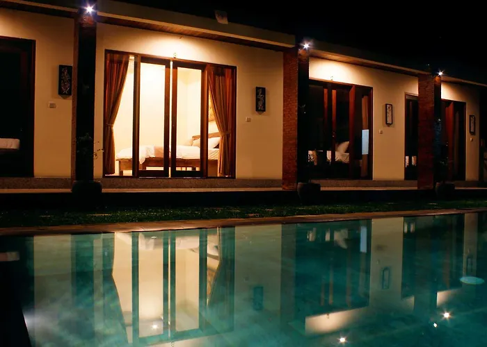 Umah Nugraha Casa de hóspedes 4*