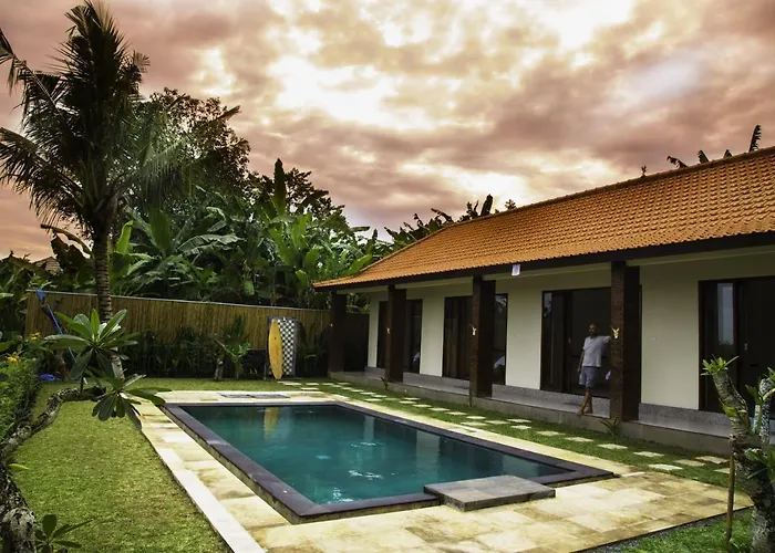 Umah Nugraha Casa de hóspedes 4*